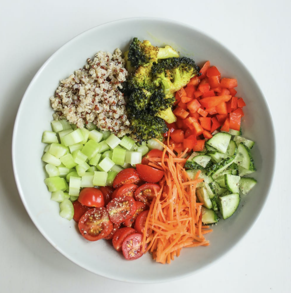 Medelhavsdieten: Quinoasallad med grönsaker